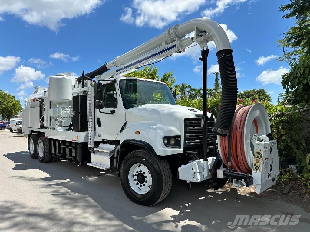 Freightliner 114 SD 組合/真空油槽車