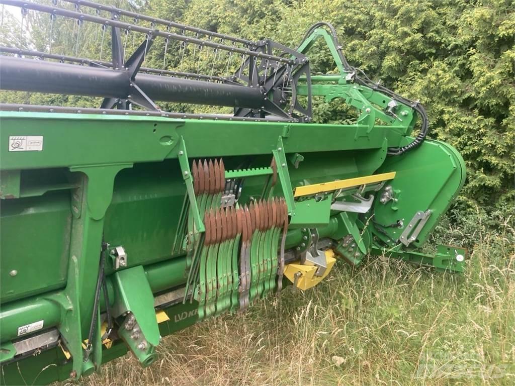 John Deere T560 聯合收穫機