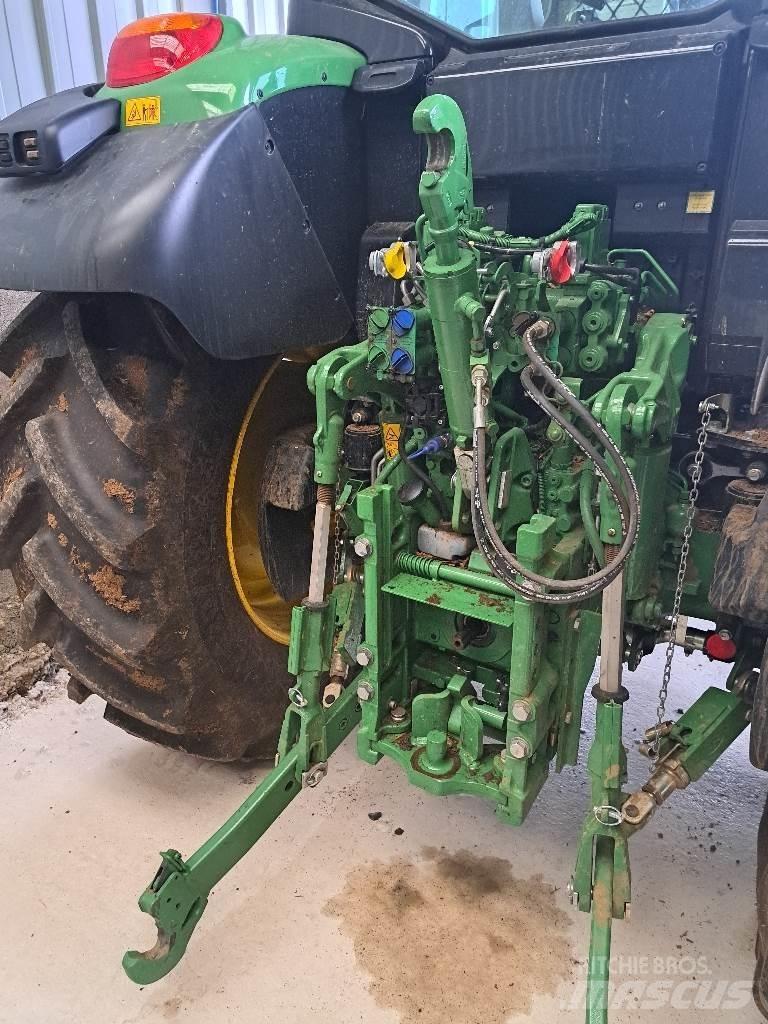 John Deere 6120 M 曳引機