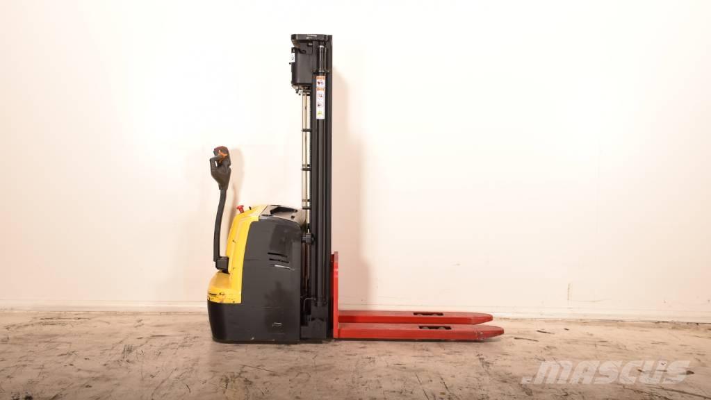 Hyster S1.5UT-24 行走控制式堆積機