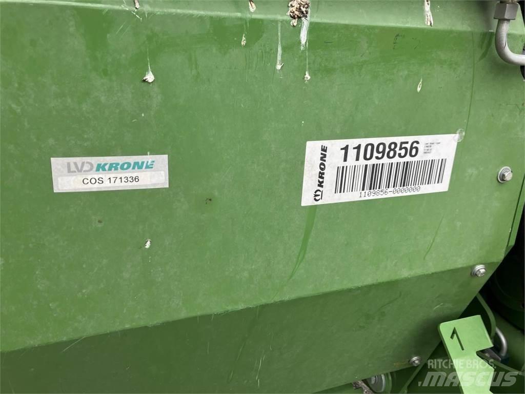 Krone TX 560 D 自裝式拖車