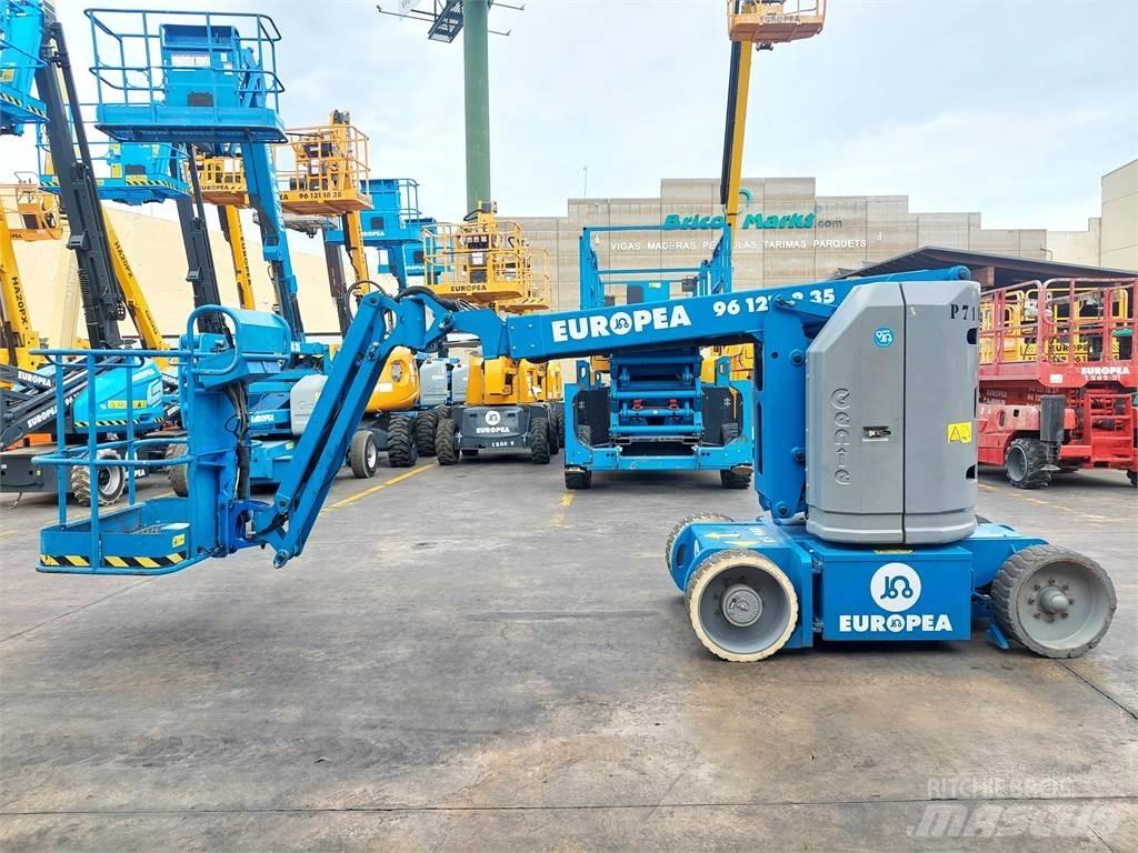 Genie Z30 20NRJ 曲臂高空作業車