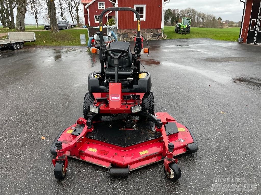 Toro 3280D 騎乘式割草機