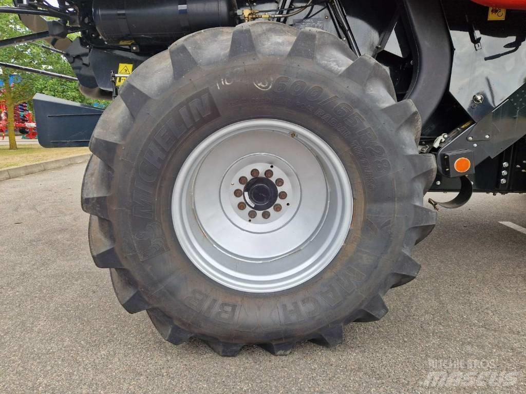 Case IH AF 7150 聯合收穫機