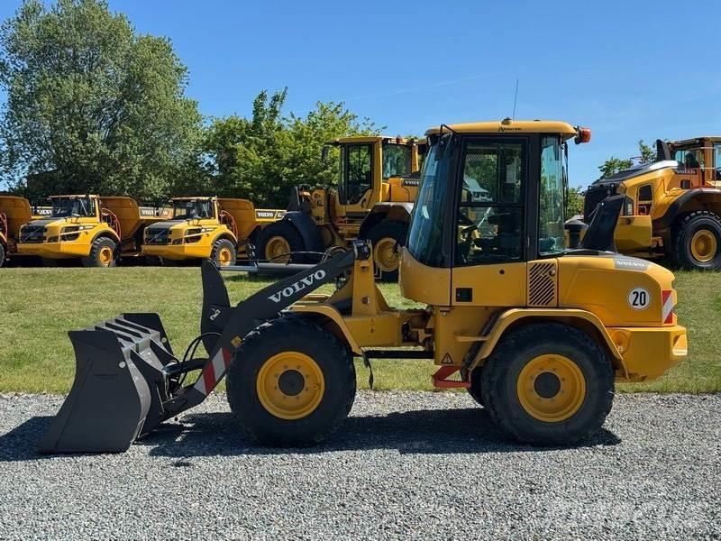 Volvo L 35 G 輪胎式裝載機