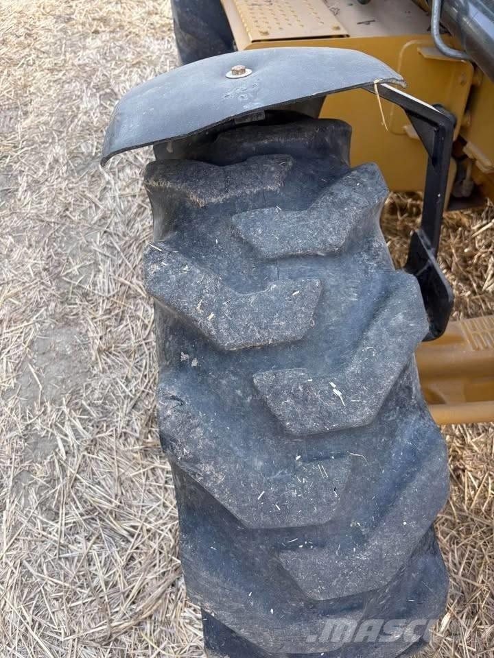 CAT 430 E 反鏟裝載機