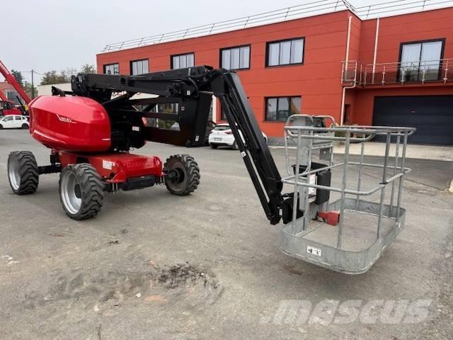 Manitou 160 ATJ 曲臂高空作業車