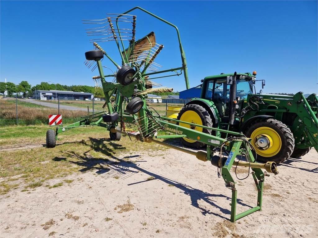 Krone Swadro 807 堆草機