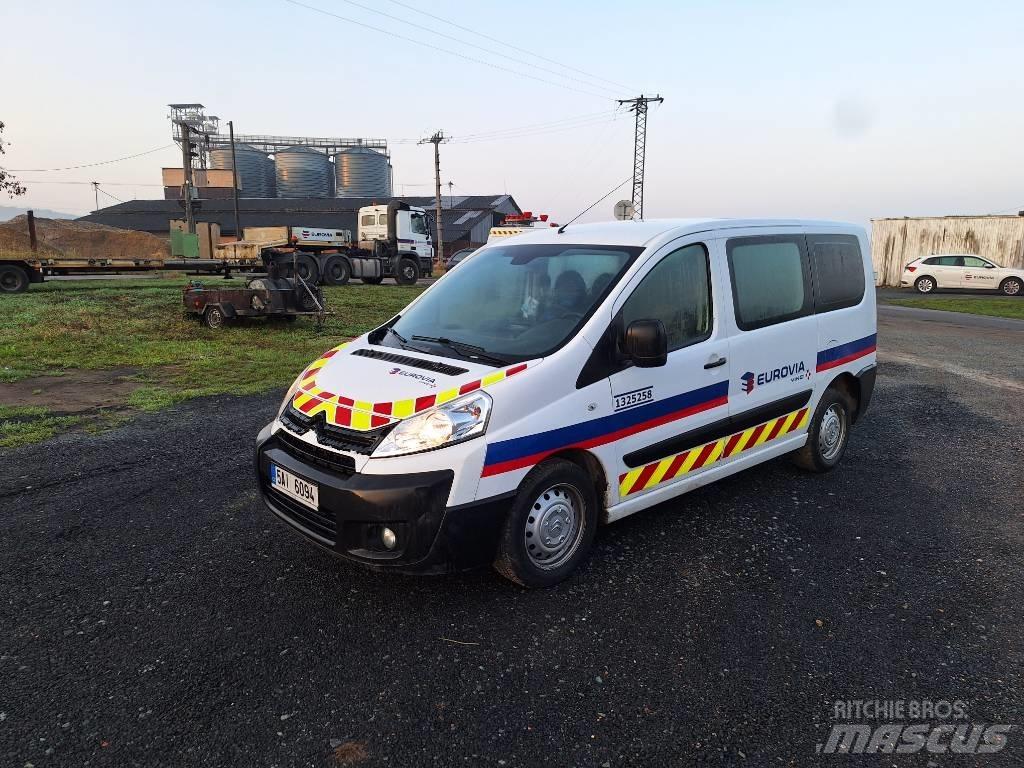 Citroën Jumpy 汽車