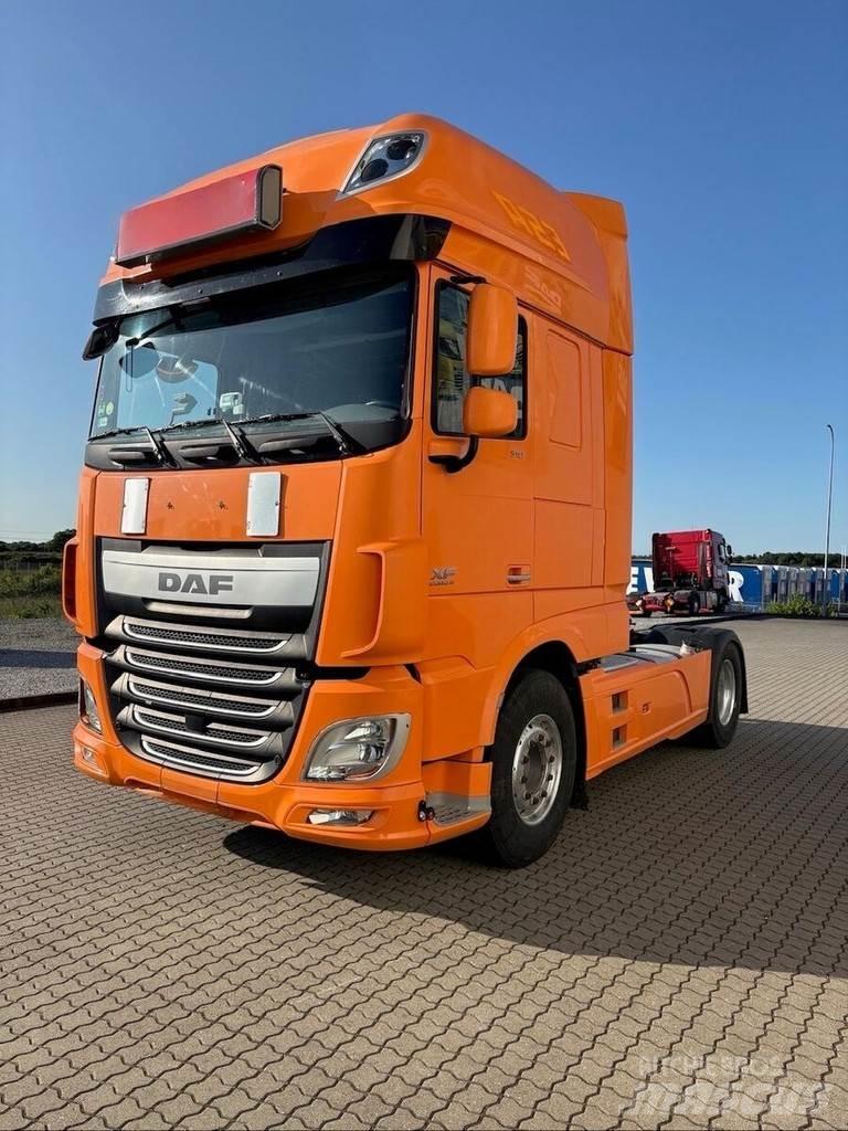 DAF XF 106 510 曳引機組件