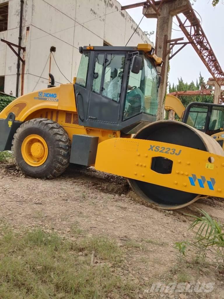 XCMG XS 223 J 單輪滾壓機