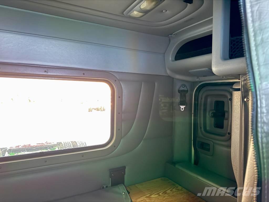 Peterbilt 389 曳引機組件