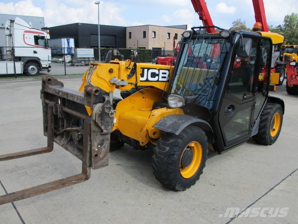 JCB 525-60 (382) 伸縮臂操作車