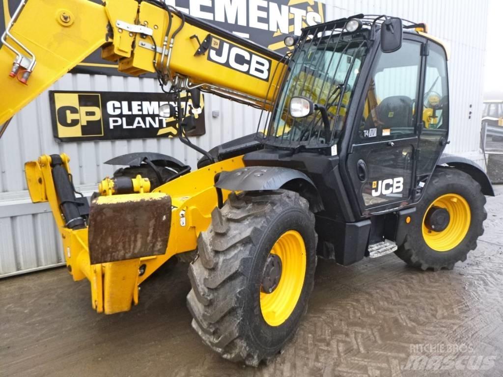 JCB 533-105 伸縮臂操作車