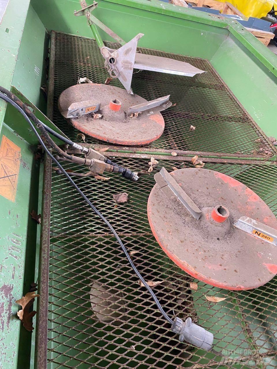 Amazone ZA-U 1001 礦物撒布機