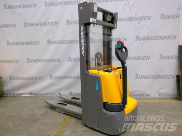 Jungheinrich EJC 112 行走控制式堆積機