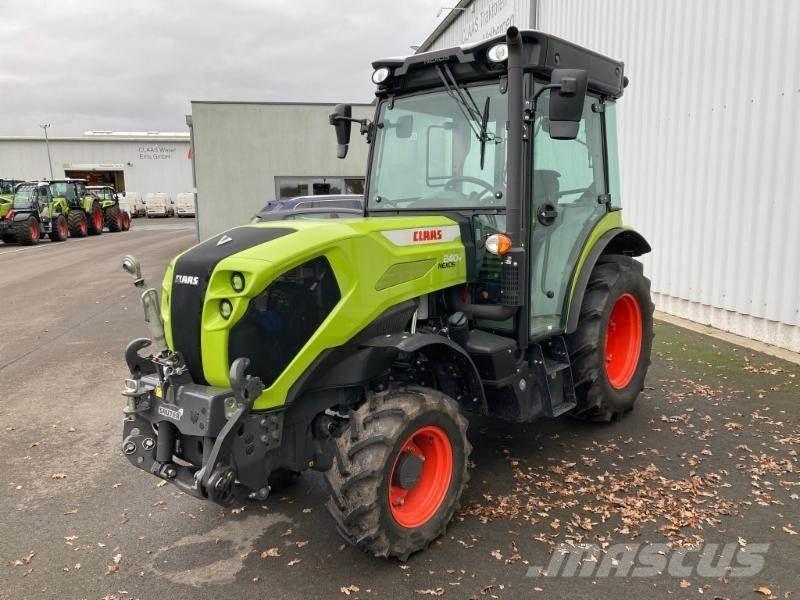 CLAAS NEXOS 240 M 曳引機