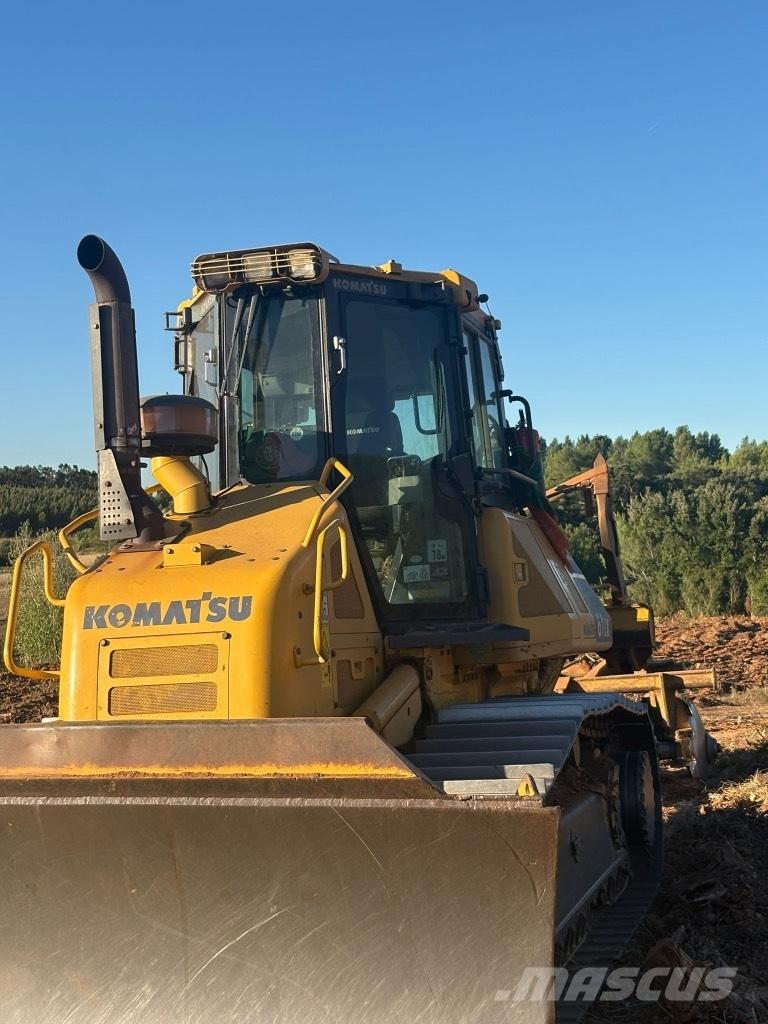 Komatsu D 61 EX-15 履帶推土機