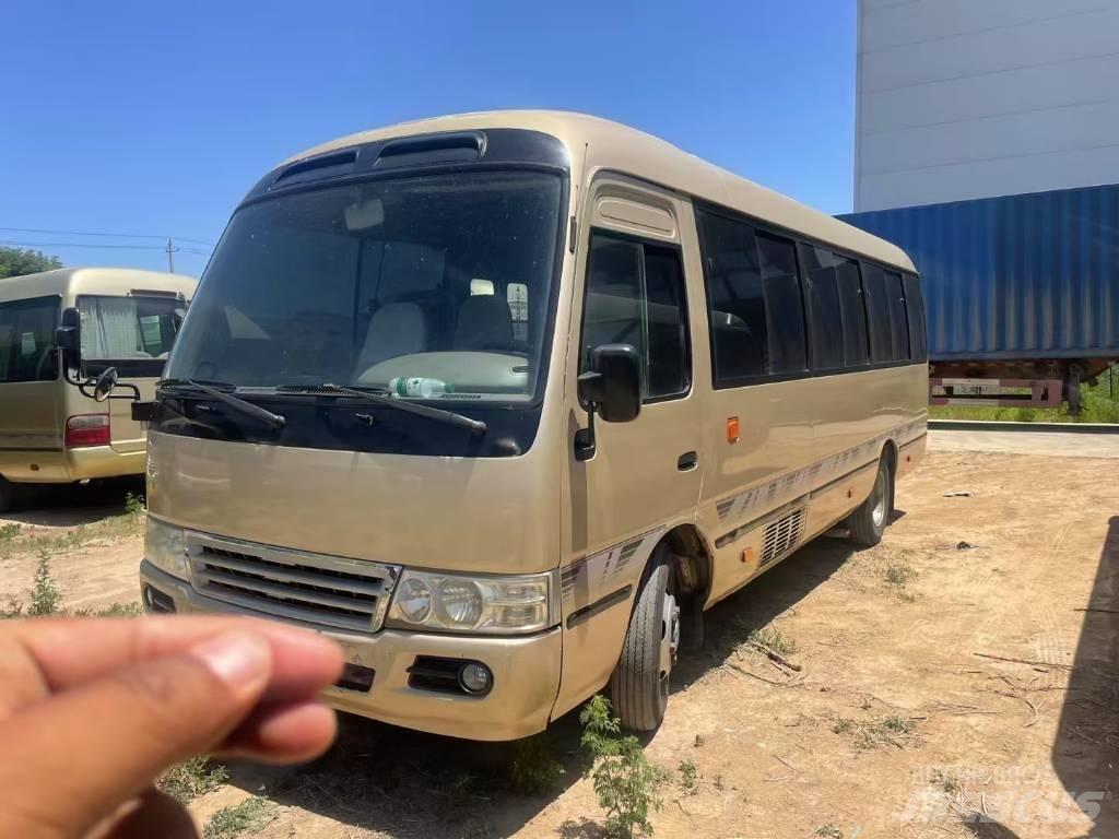 Toyota Coaster 公路客運汽車