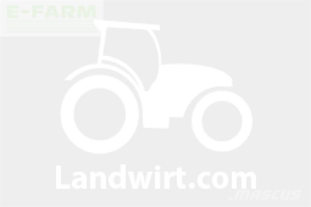 John Deere 9600 自走式飼料採集機