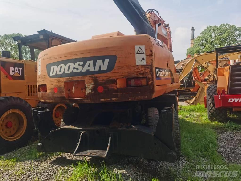 Doosan DH 210 W 旋轉式挖土機/掘鑿機/挖掘機