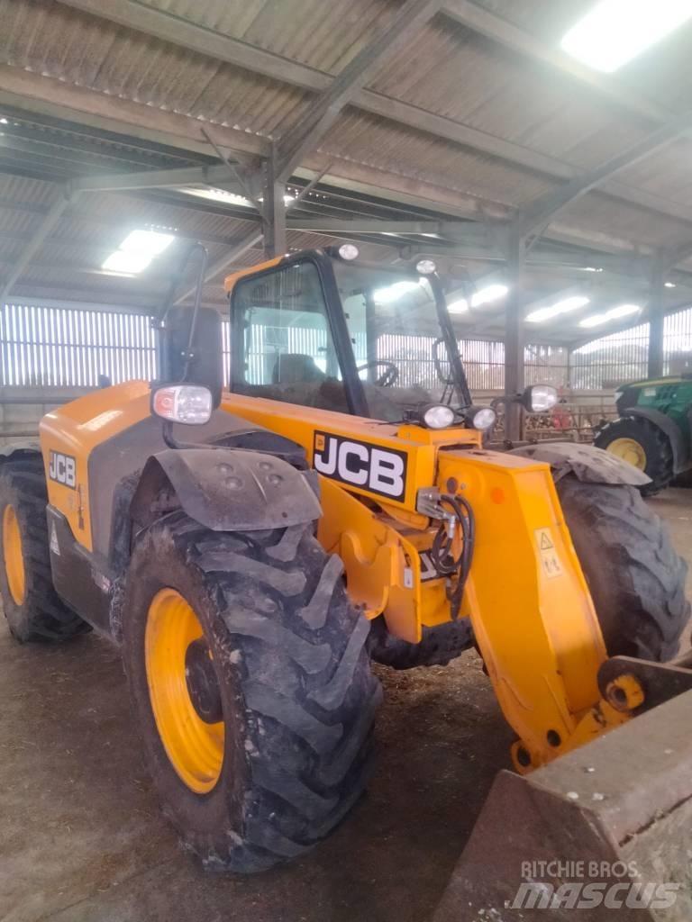 JCB 526-56 農業用伸縮臂裝載機