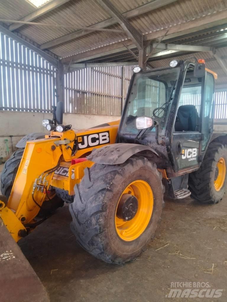 JCB 526-56 農業用伸縮臂裝載機