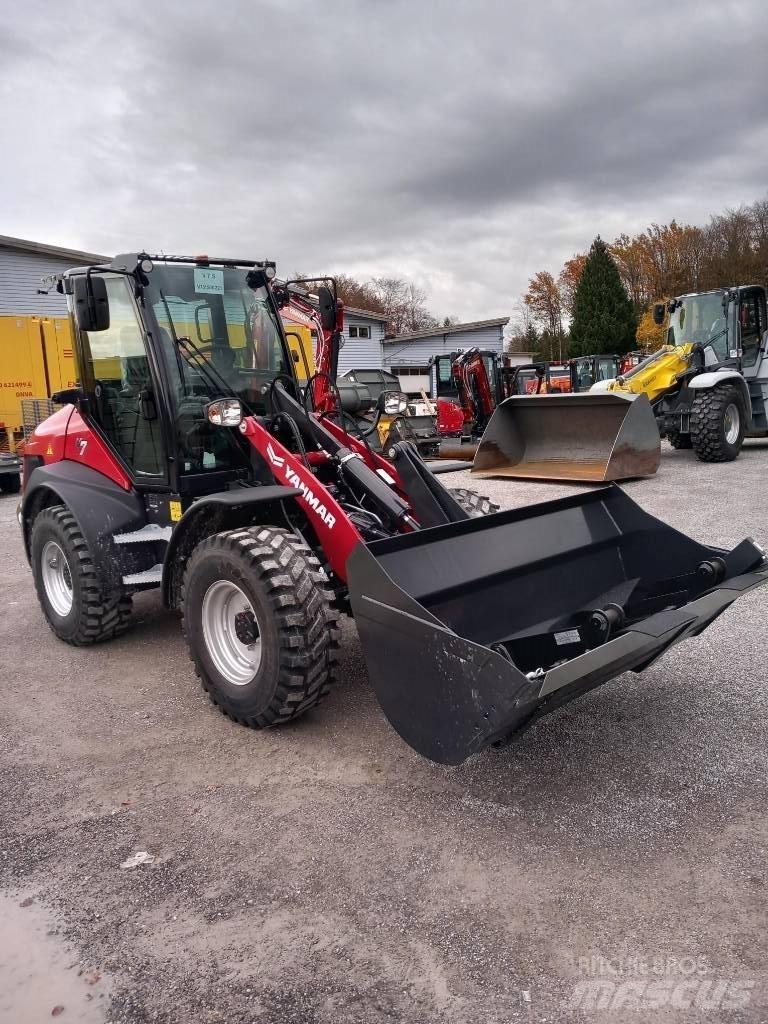 Yanmar V 7 反鏟裝載機