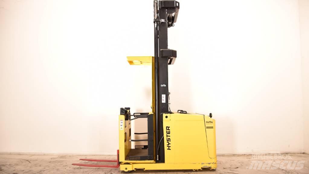 Hyster K1.0H 中端式裝載機