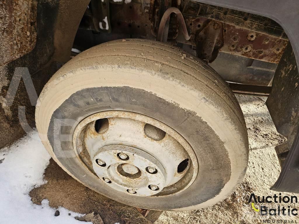 Mercedes-Benz 814 運油車