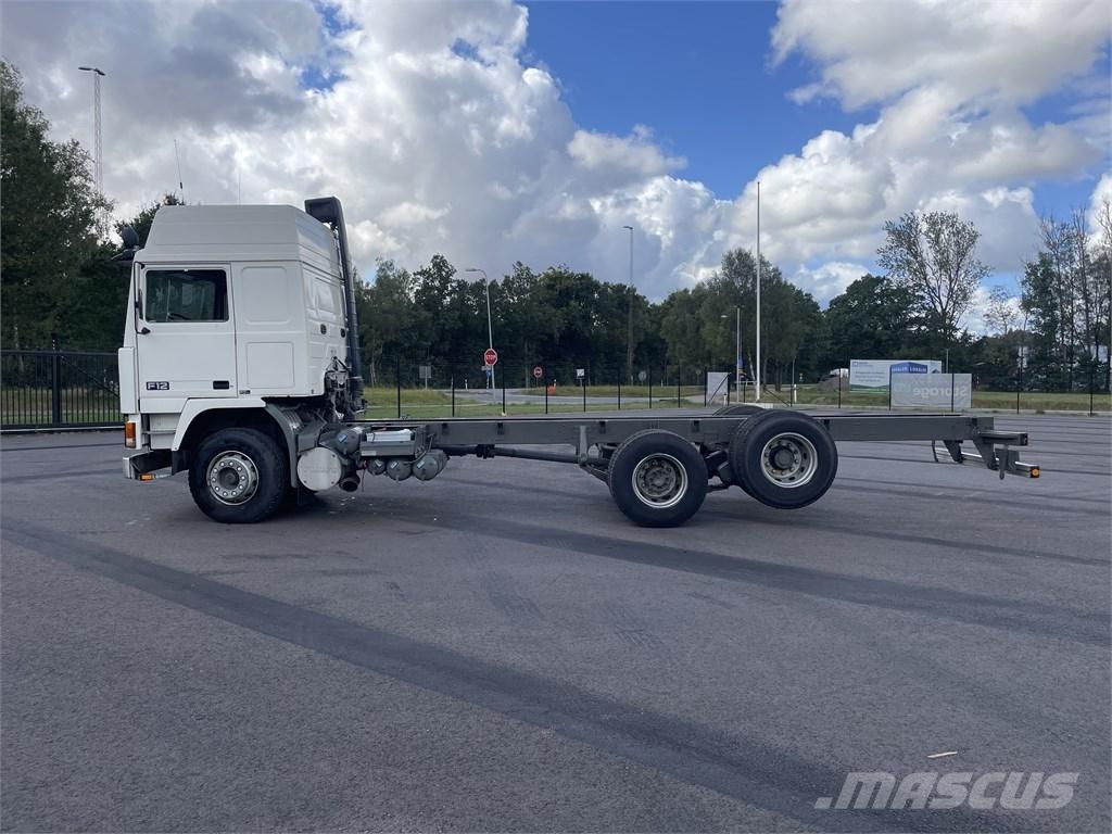 Volvo F 12 商用底盤車