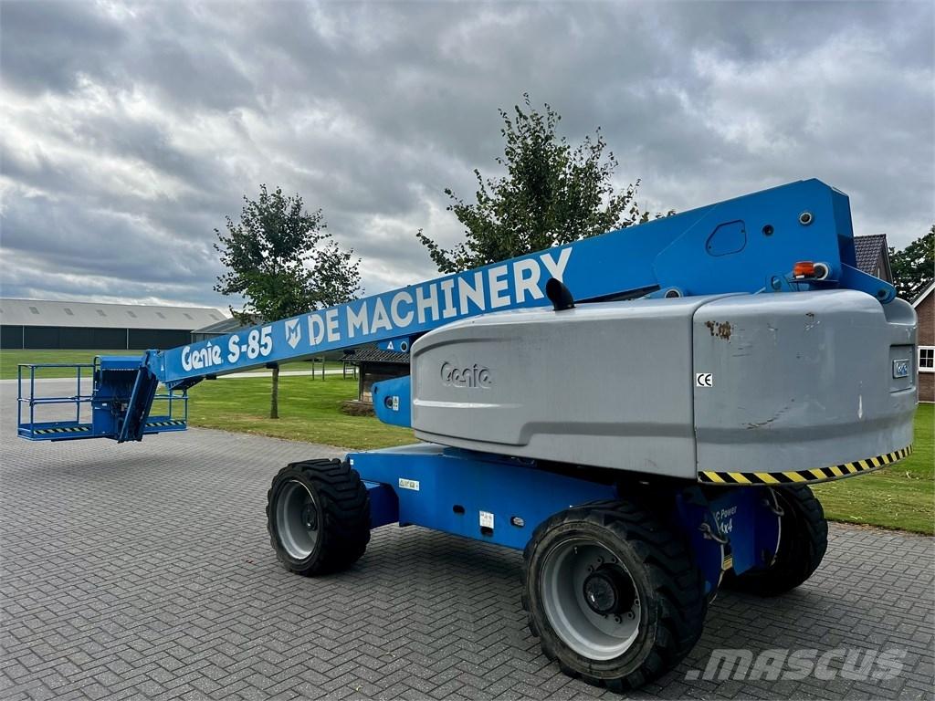 Genie S 85 伸縮臂高空作業車