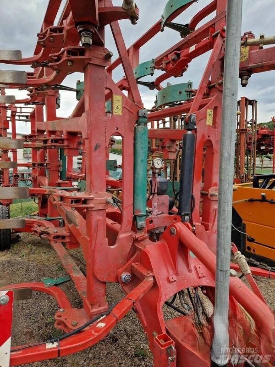 Kverneland CTC 460 中耕管理機