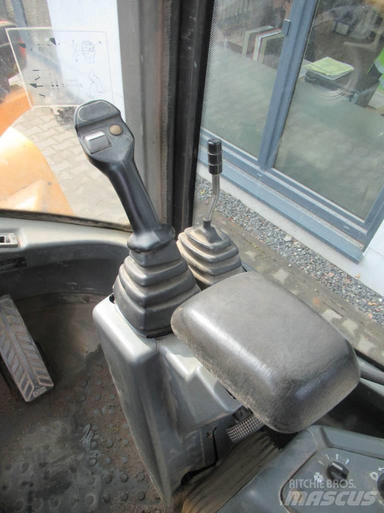 Volvo L 30 B 輪胎式裝載機