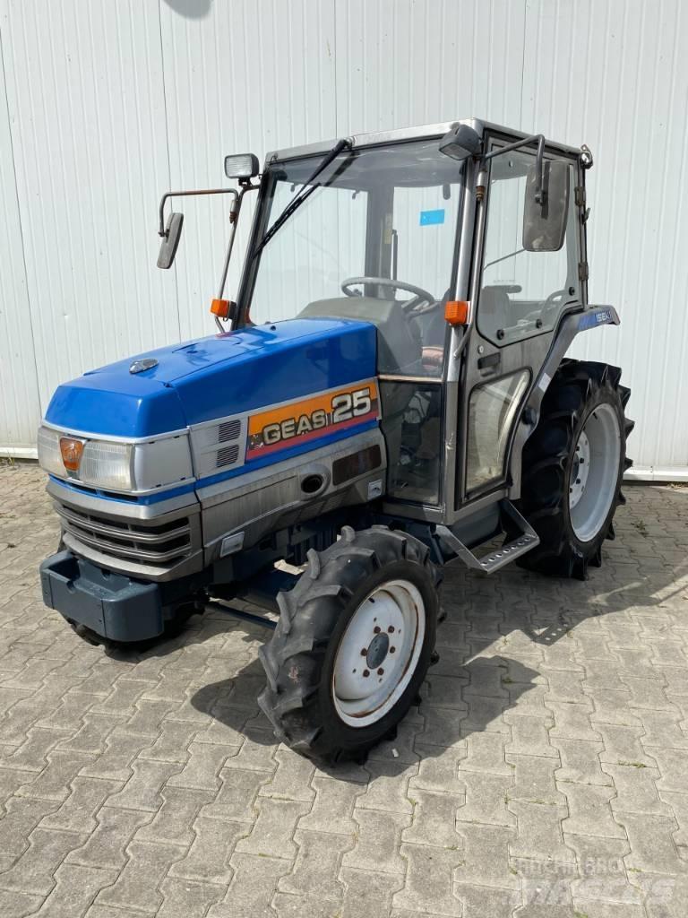 Iseki Geas TG25 小型曳引機