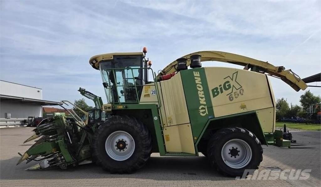 Krone Big X 650 自走式飼料採集機
