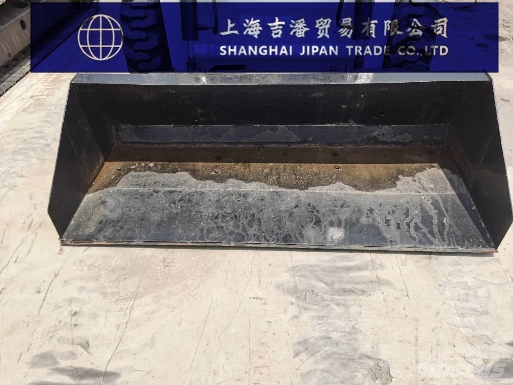 Bobcat S 130 滑移轉向裝載機