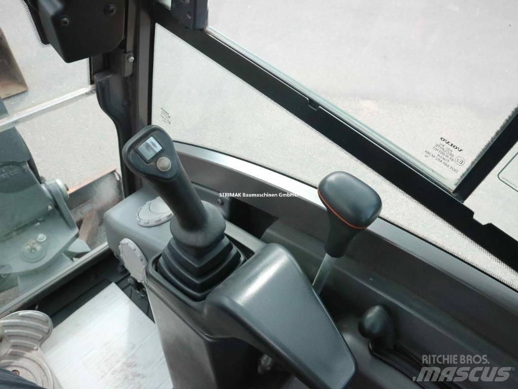 Volvo ECR 25 D 小型挖土機/掘鑿機<7t(小型挖掘機)