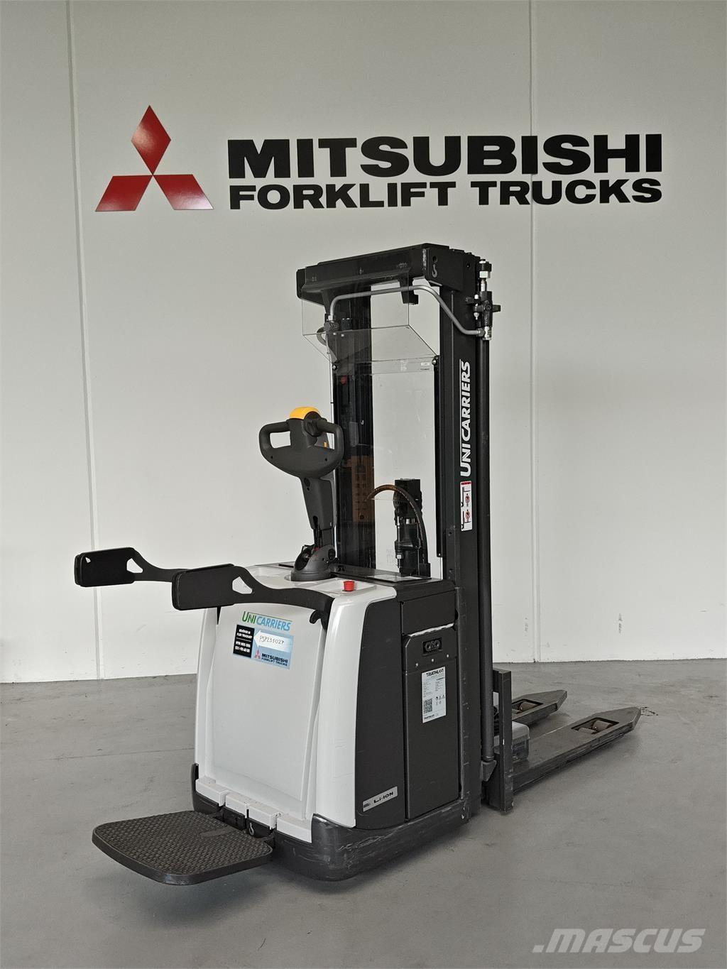 Atlet PSP160 自走式堆積機