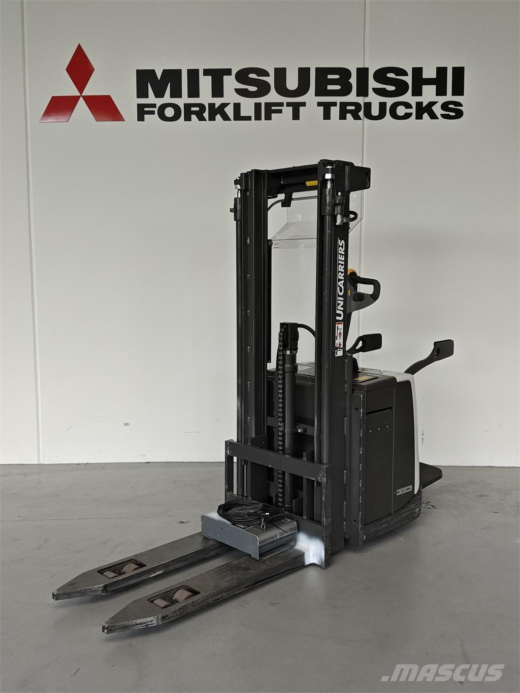 Atlet PSP160 自走式堆積機