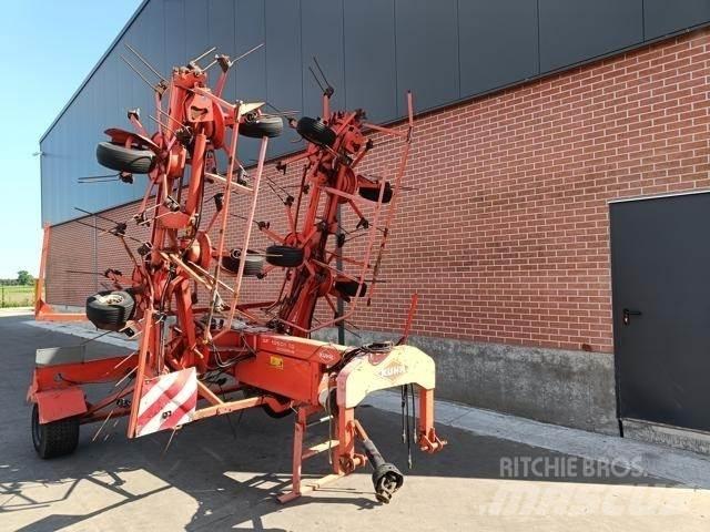 Kuhn GF10601TO 耙與翻草機