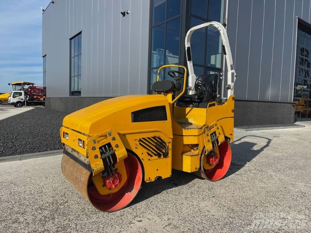 Bomag BW 100 AD-4 雙輪滾壓機