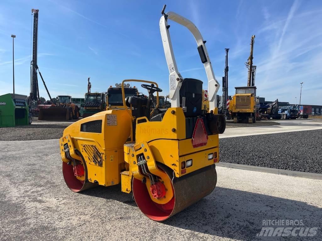 Bomag BW 100 AD-4 雙輪滾壓機