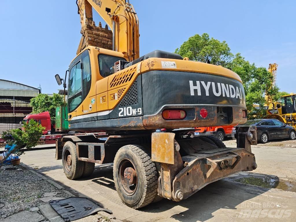 Hyundai R210W-9 旋轉式挖土機/掘鑿機/挖掘機