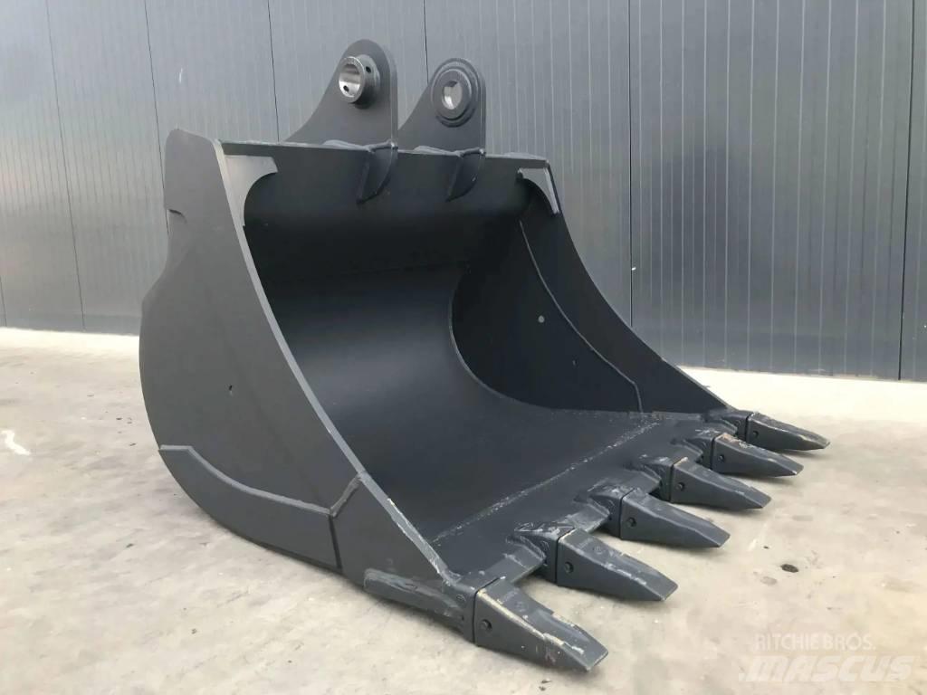 Komatsu PC210 鏟斗