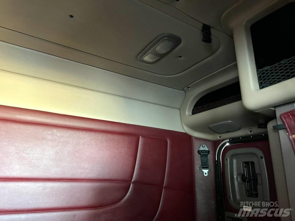 Peterbilt 388 曳引機組件