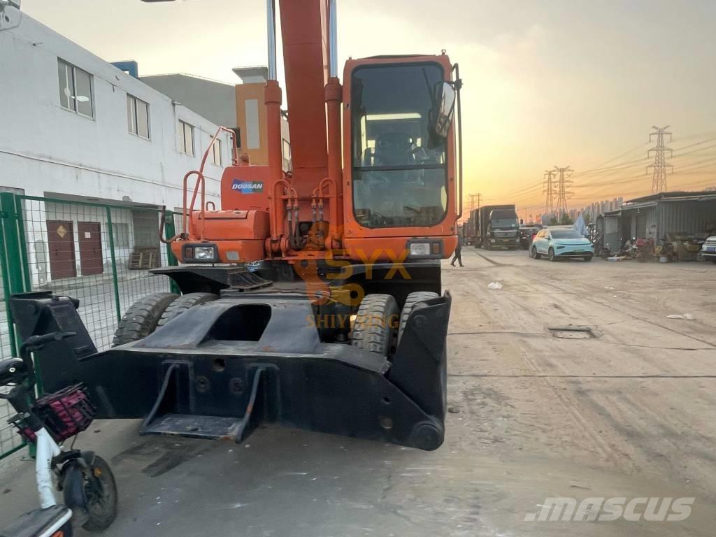 Doosan DH210W-7 旋轉式挖土機/掘鑿機/挖掘機