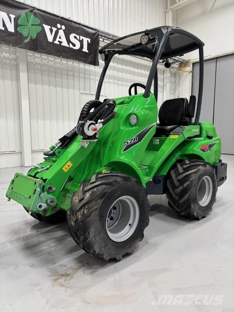 Avant 528 多功能裝載機