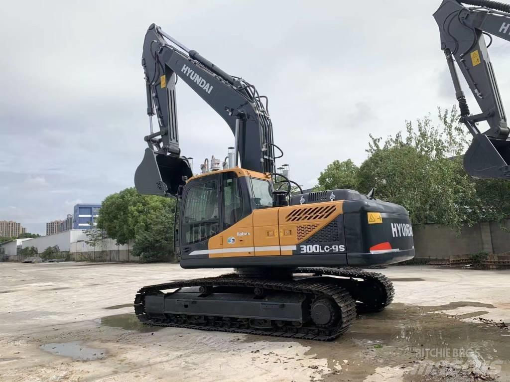 Hyundai R300LC-9S 中型挖土機/掘鑿機/挖掘機 7t-12t