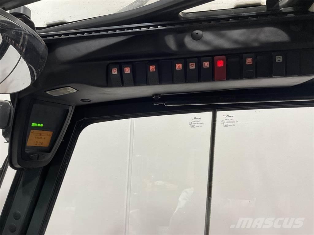 Linde E30/600-02 電動堆高機